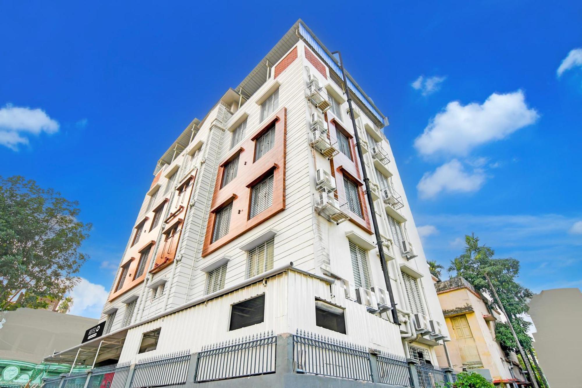 Super Townhouse Kaikhali Near Airport Calcutta (Kolkata) Esterno foto